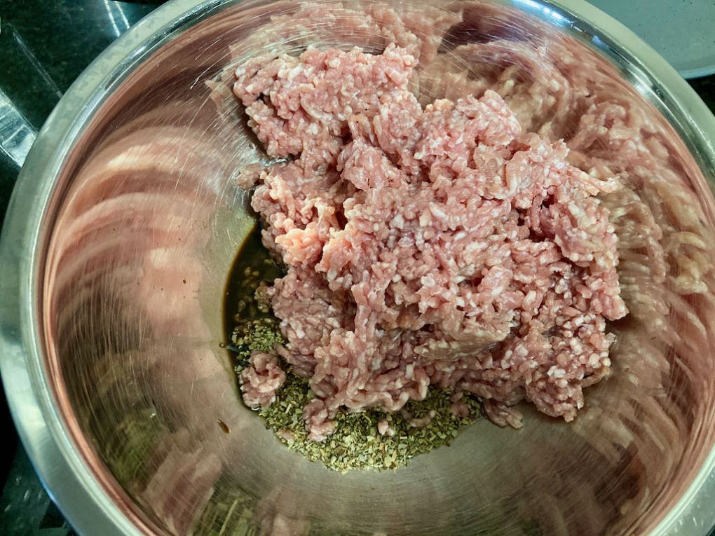 Add the pork mince and Worcestershire sauce.